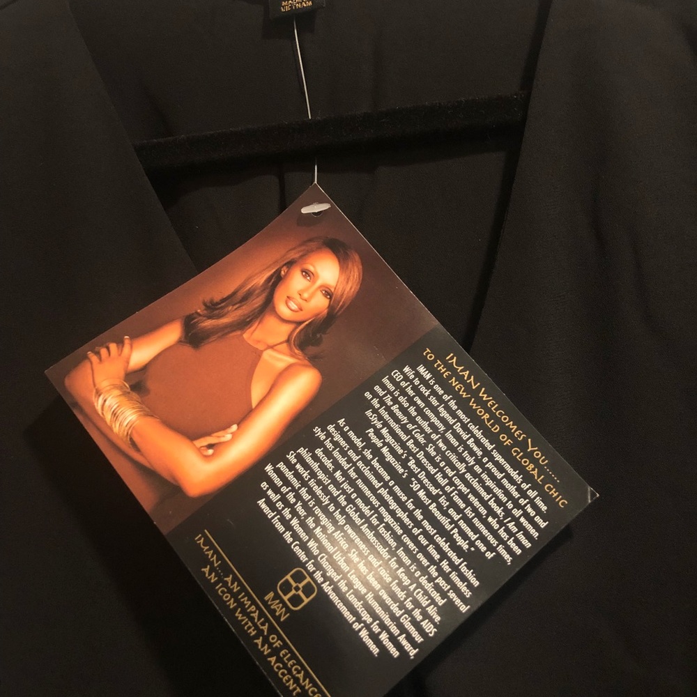 Iman Flirty Blouse - Picture 3 of 3